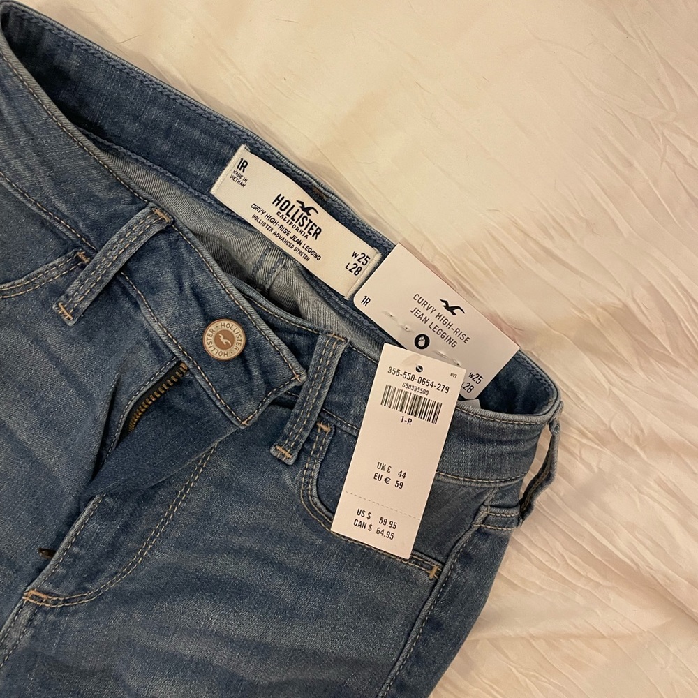 Hollister 1R NWT jeans